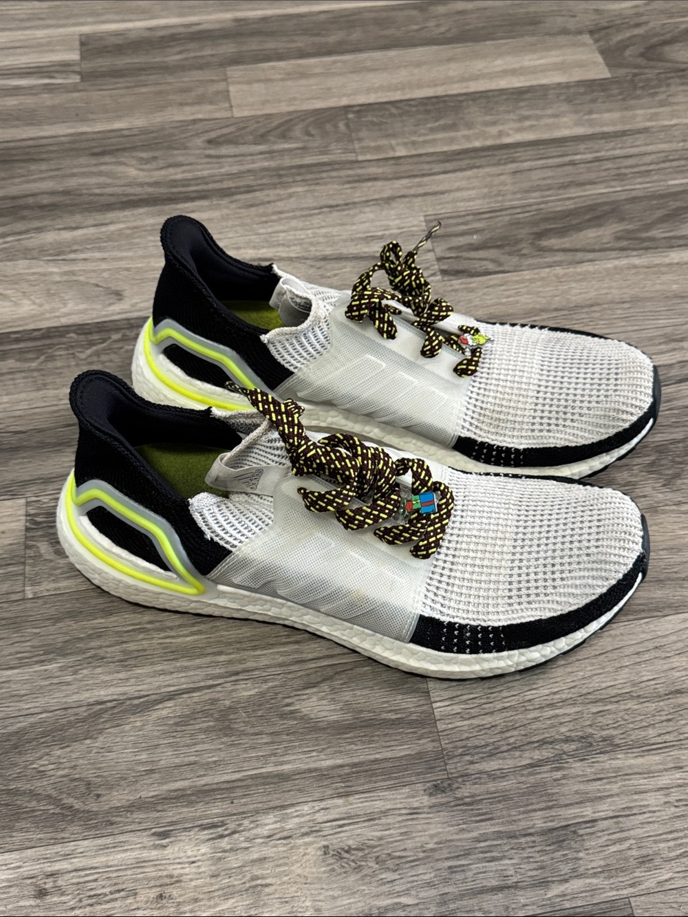 Adidas UltraBoost 19 sneakers men’s sz 10 1/2